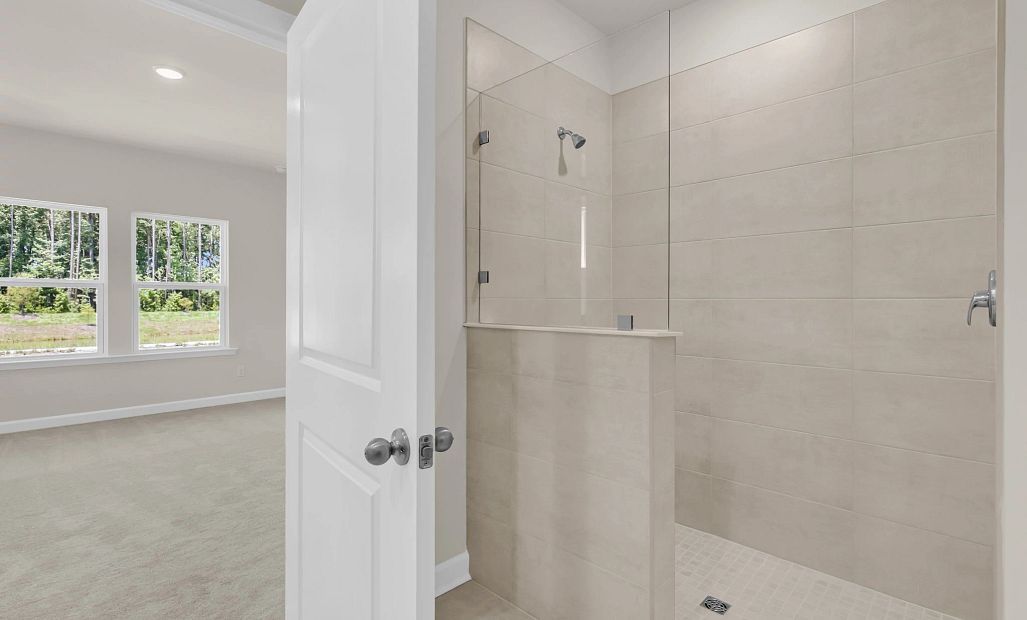 Similar Palmetto floorplan with Serene Collection. Features and finishes vary.