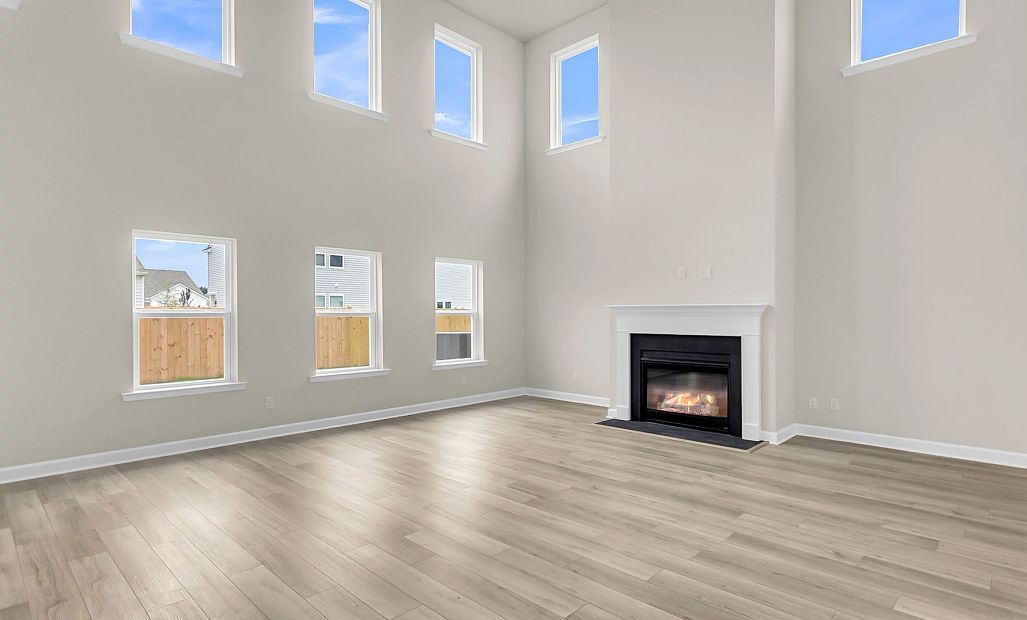 Similar Jefferson floorplan with Harmony Collection. Features and finishes vary.
