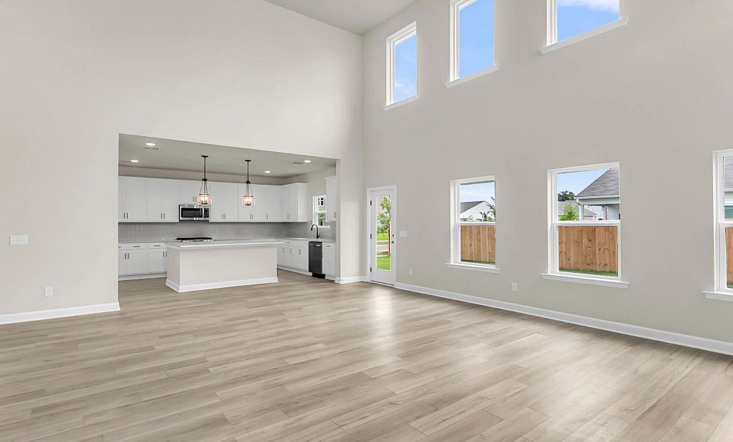 Similar Jefferson floorplan with Harmony Collection. Features and finishes vary.