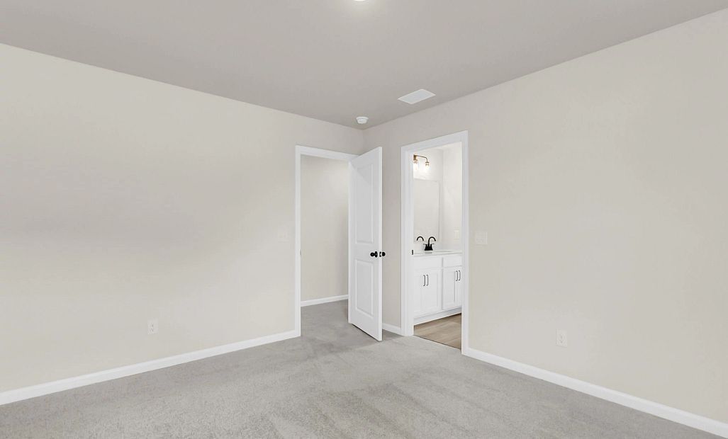 Similar Jefferson floorplan with Harmony Collection. Features and finishes vary.
