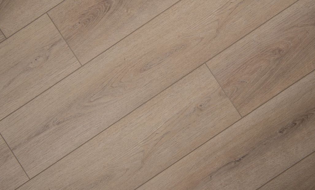 Interior Design Finishes: AW Collection® Laguna. Actual finishes may vary.