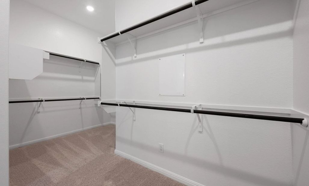 Owner's Walk In Closet