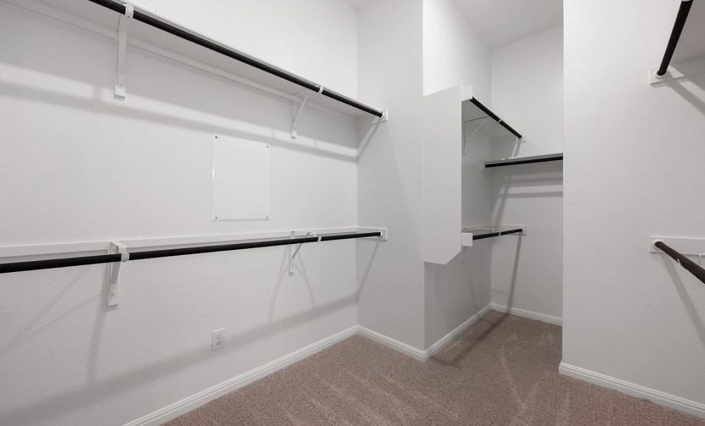 Owner's Walk In Closet