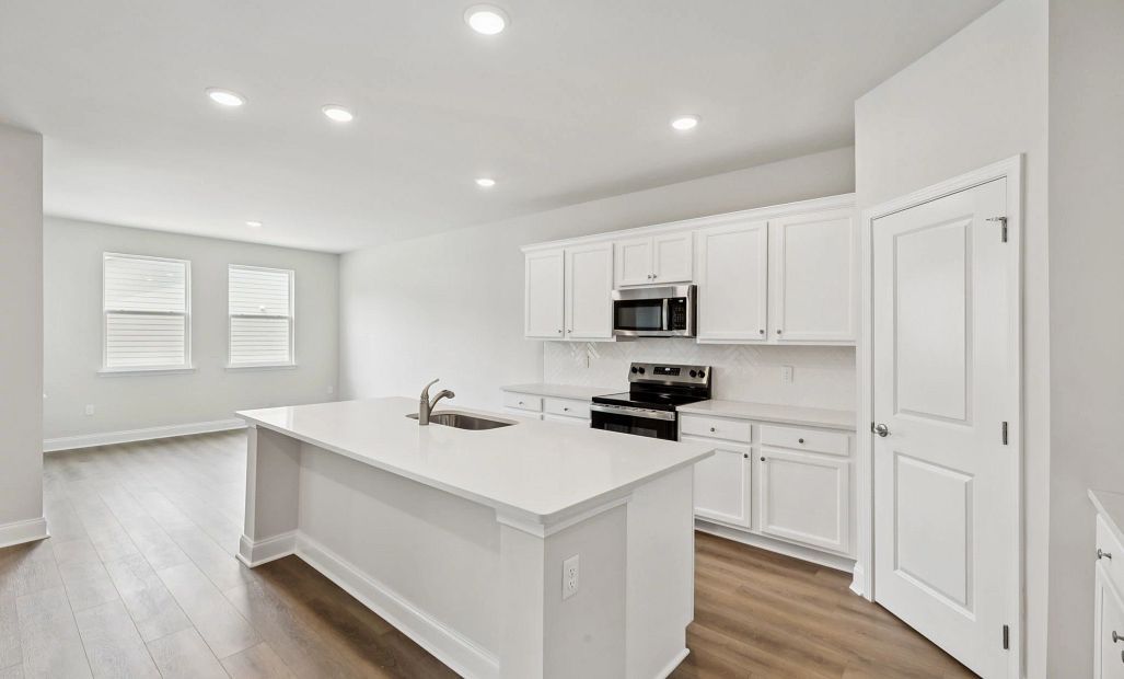 Kitchen | For representation purposes only. Options and layout may vary by community and home plan.