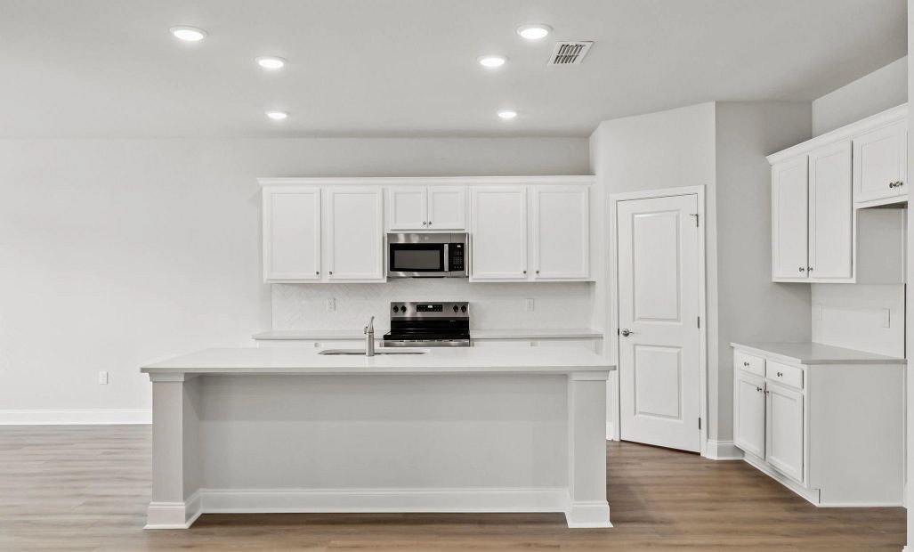 Kitchen | For representation purposes only. Options and layout may vary by community and home plan.