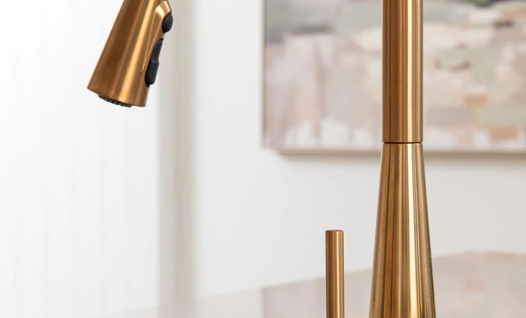 Interior Design Finishes: AW Collection® Serene. Actual finishes may vary.