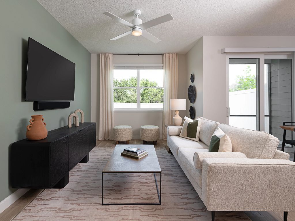 Montague Chase - Palm Interior Image 5
