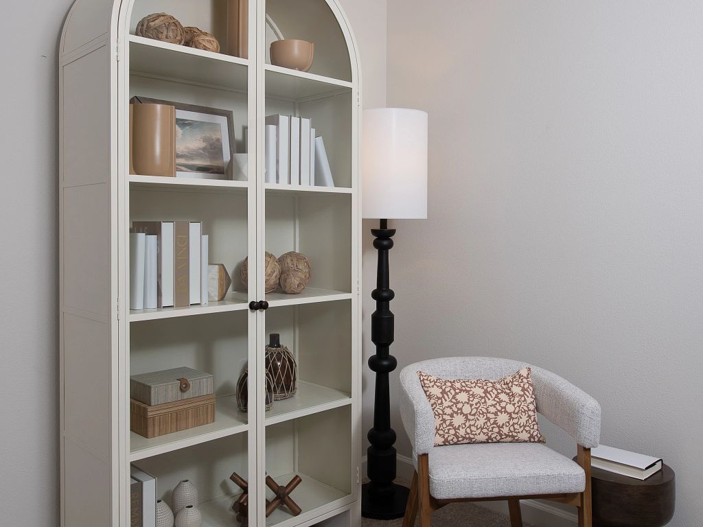 Montague Chase - Surf Interior Image 5