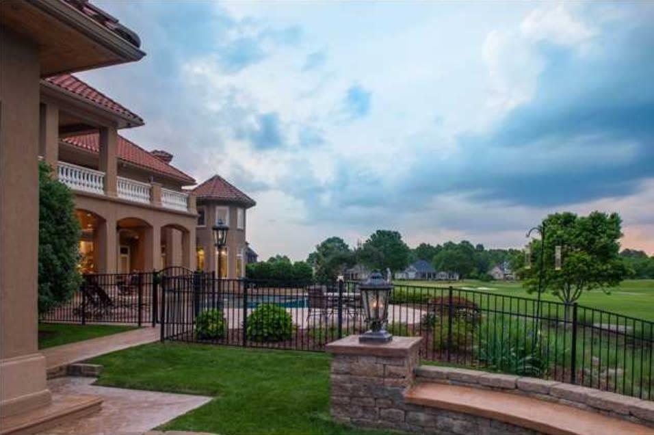 casa en Associated Builders por Associated Builders