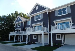 Harbor Village East por BDR Custom Homes en Grand Rapids Michigan