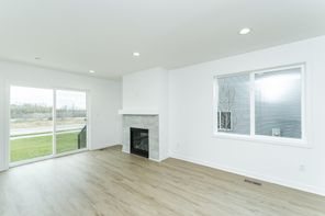 1081 Century Village LN NE (Plan Unknown)