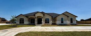 The Settlement On Stagecoach por Carothers Homes en Killeen Texas
