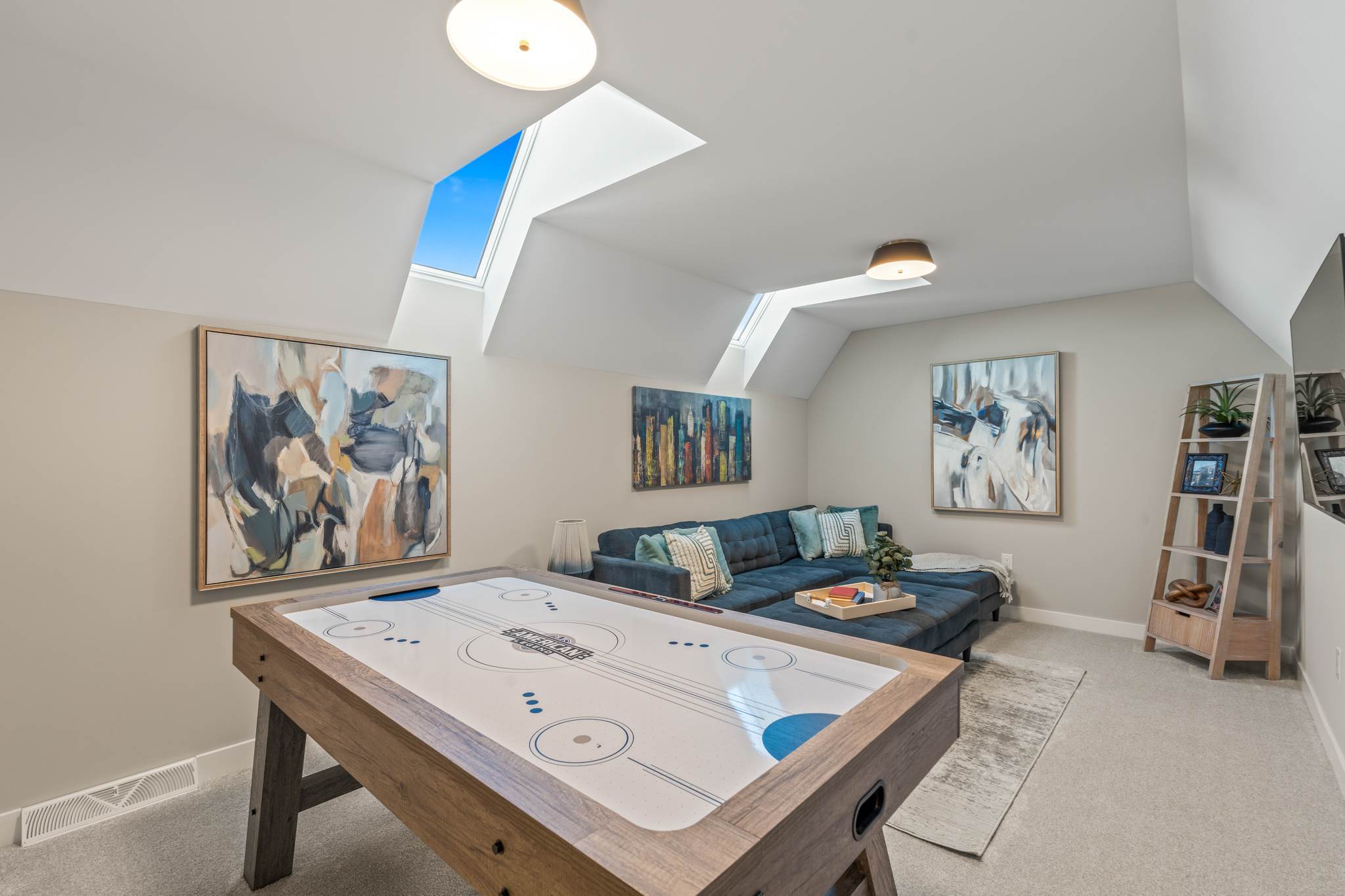 casa en Brookdale Estates • Menomonee Falls Community por Westridge Builders, Inc