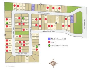 Lake Shore Village por Windsor Homes Texas en Dallas Texas