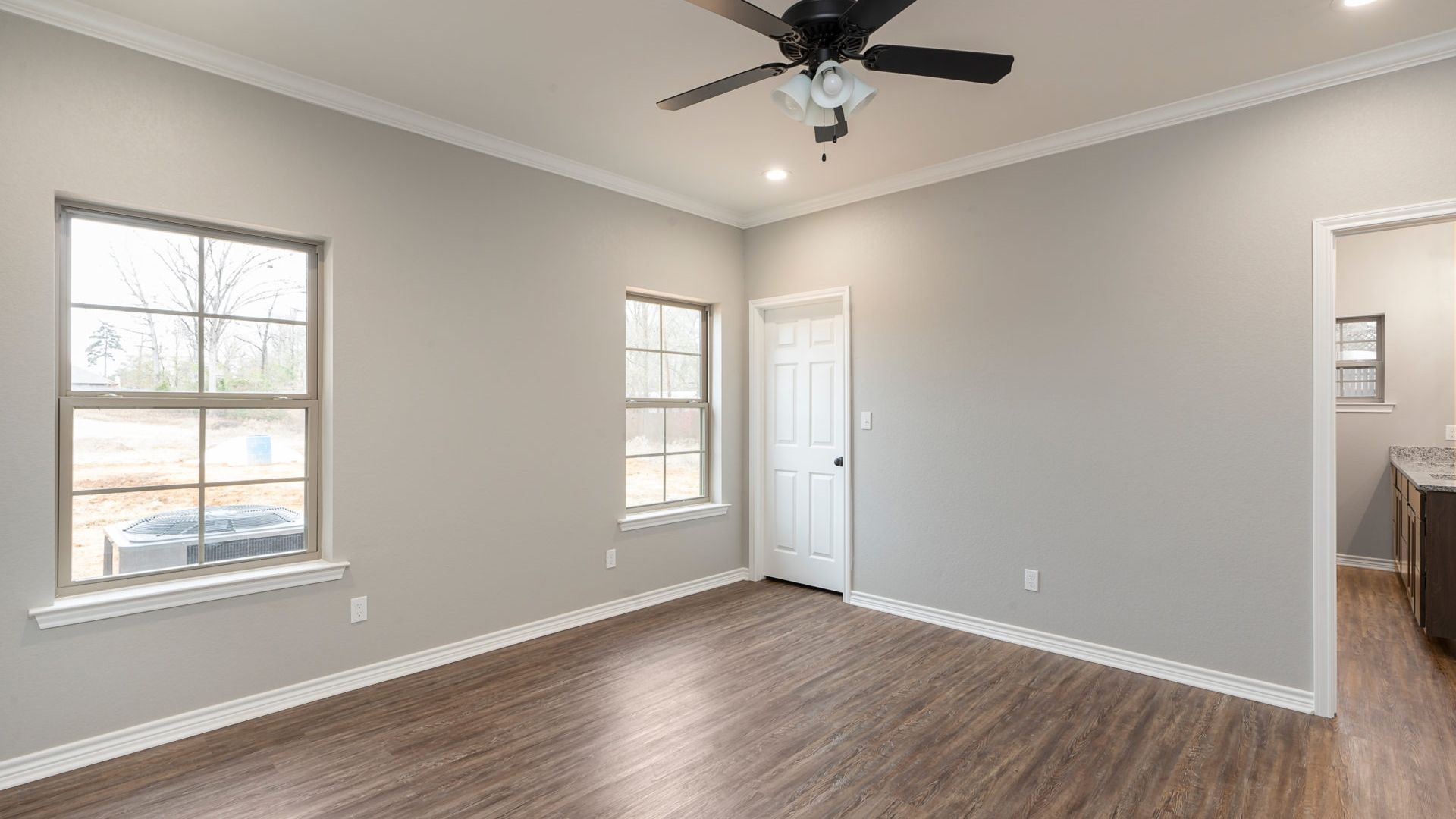 casa en Custom Pools por East Texas Homes