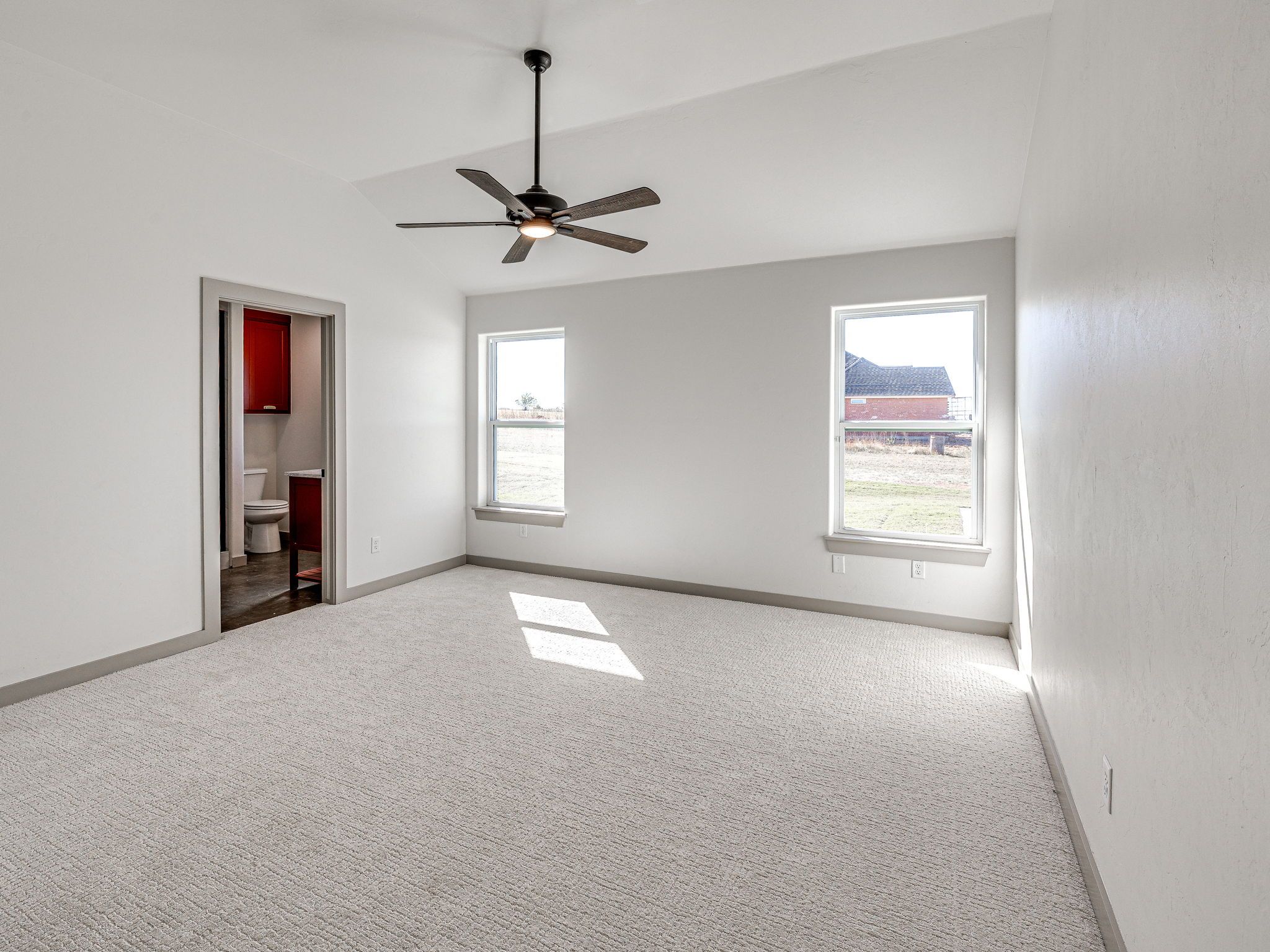 1331 High Meadow Ln Manchester Green. Norman, OK 73069