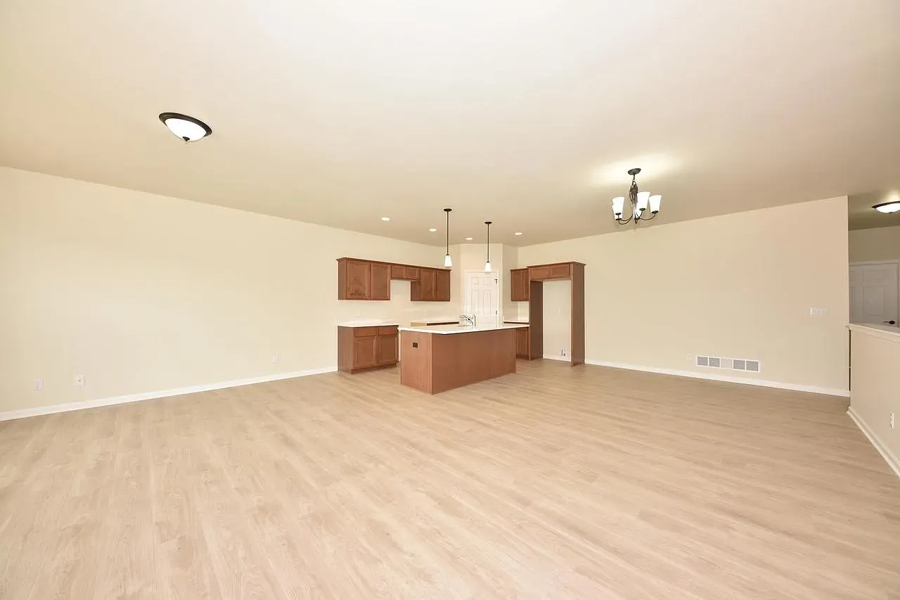 Hunter Oaks Condo - Watertown, WI