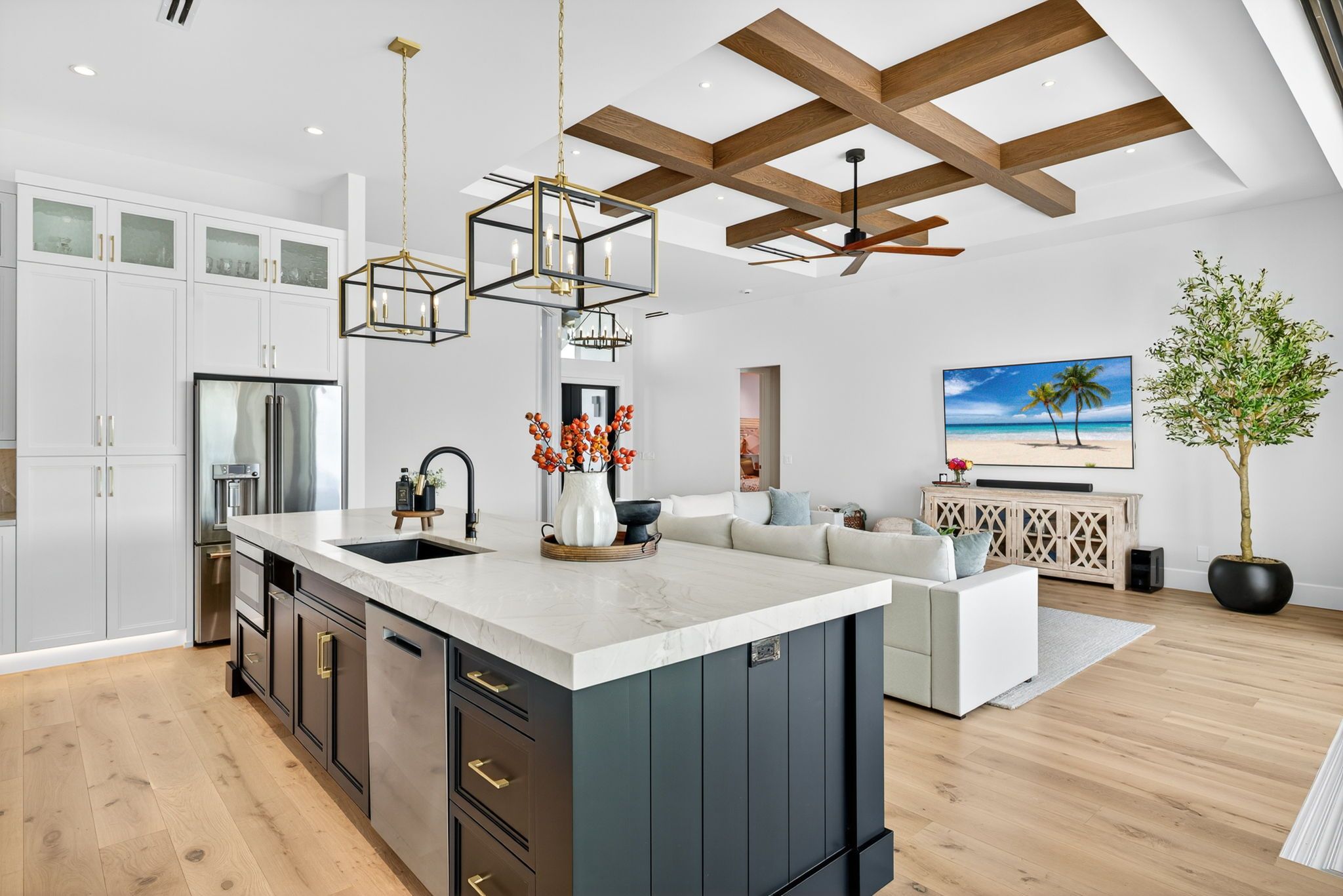 casa en Ramos Builders, Inc. por Ramos Builders, Inc.