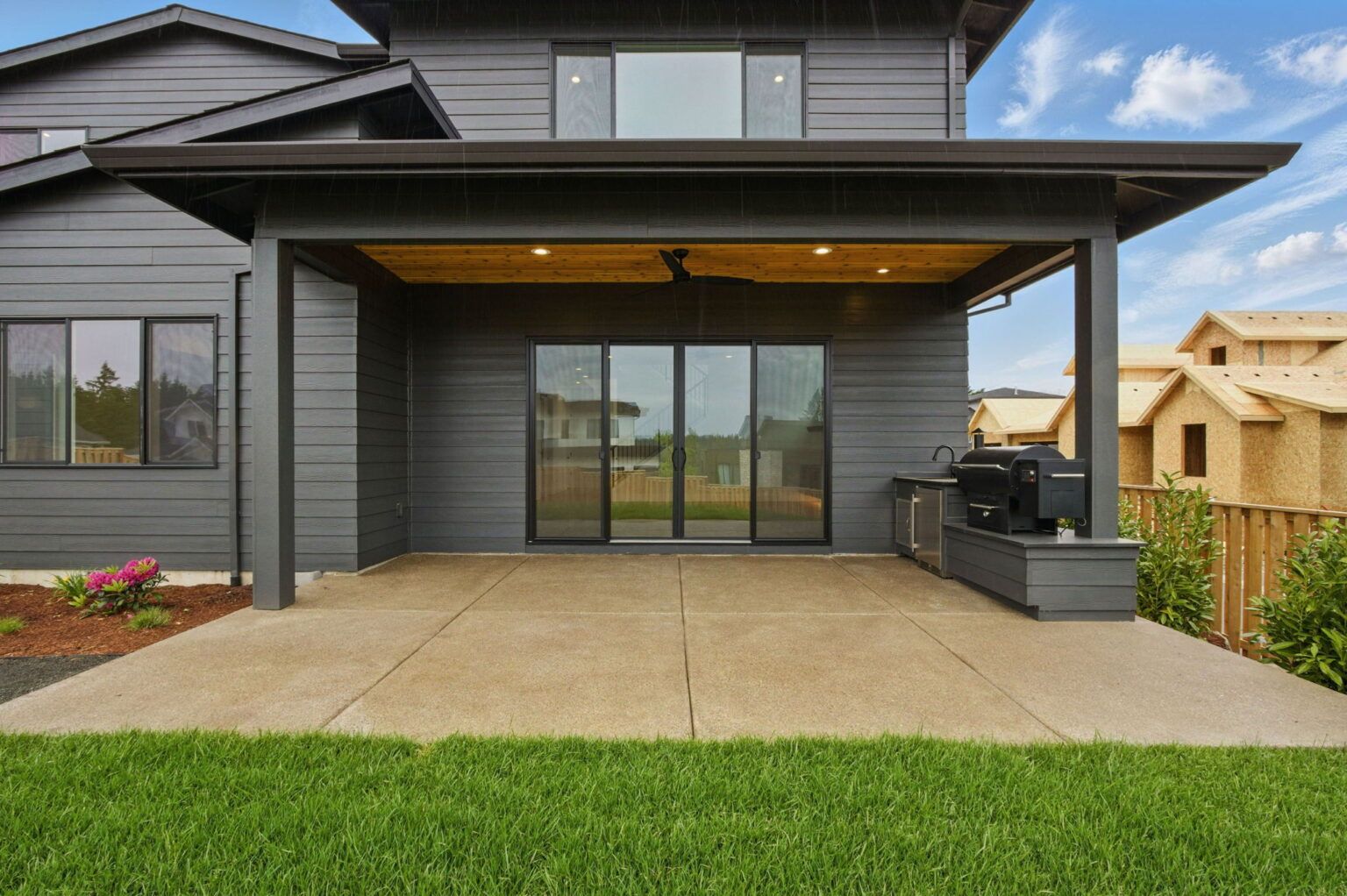 casa en Denali Summit por JT Roth Construction, Inc.