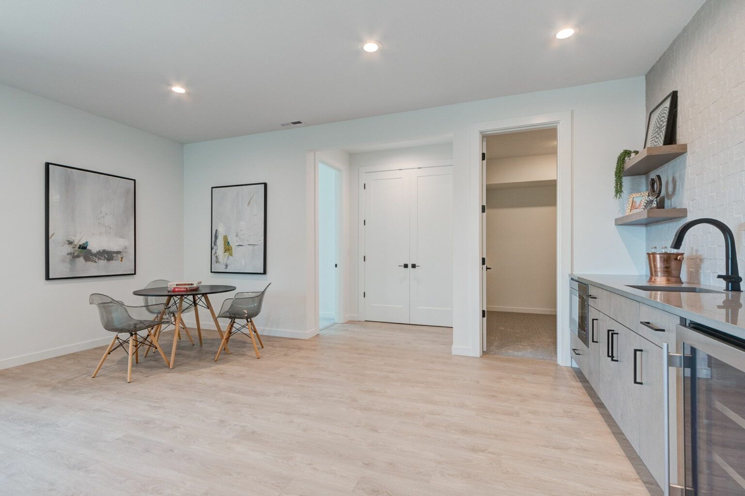 casa en Denali Summit por JT Roth Construction, Inc.