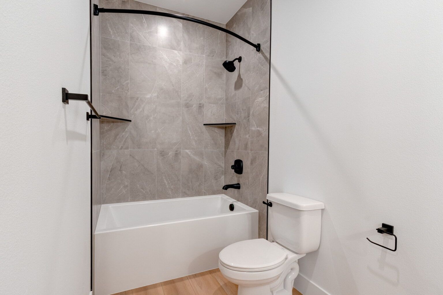 casa en Denali Summit por JT Roth Construction, Inc.