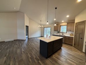 N 1893 Medina Drive Greenville Willow