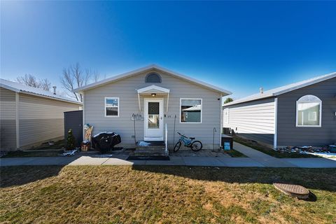 3390 Canyon Drive 19. Billings, MT 59106
