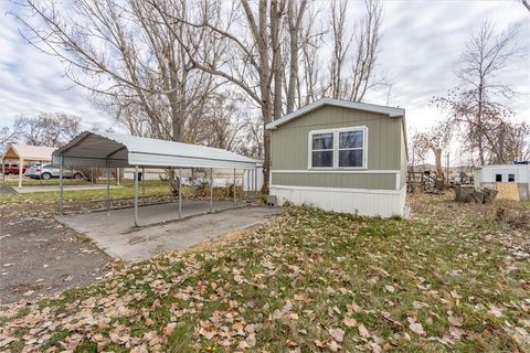 2616 Old Hardin Road 20. Billings, MT 59106