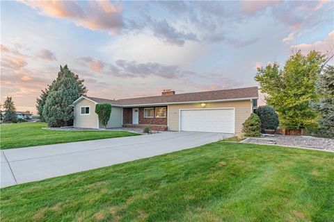 2016 Interlachen Drive. Billings, MT 59106