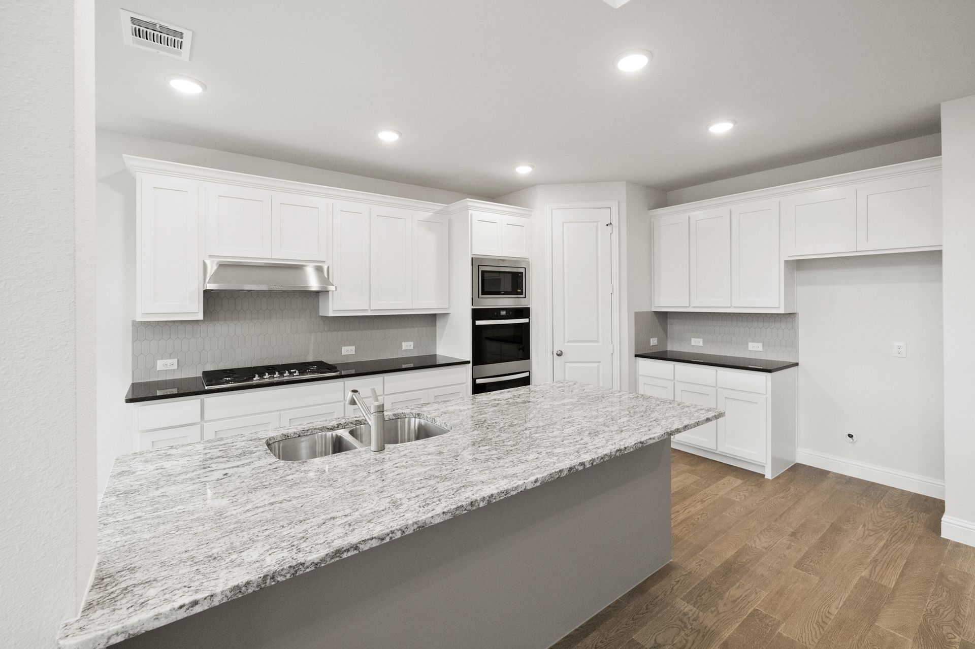 Lyons Crest Estates - Garland, TX