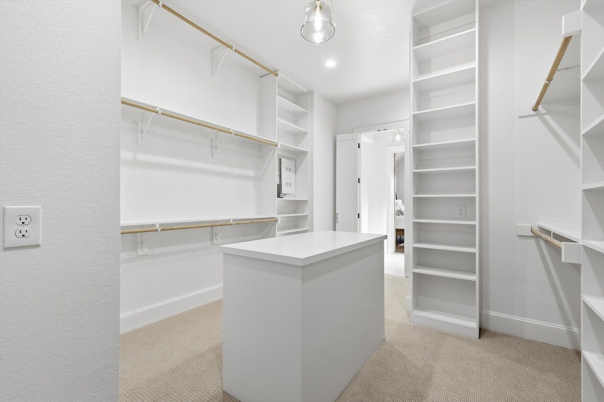 casa en 122 Ozro RD Canyon Creek por Canyon Creek Custom Homes