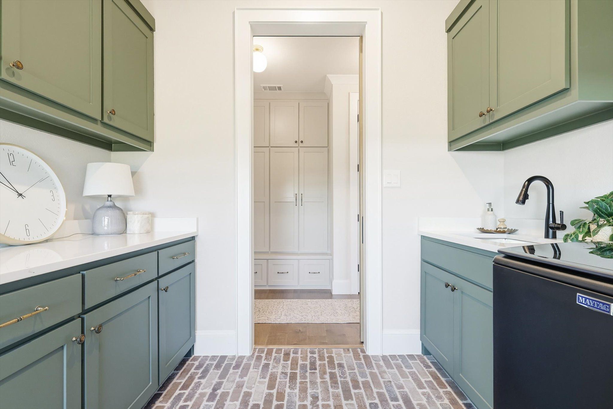 casa en 122 Ozro RD Canyon Creek por Canyon Creek Custom Homes