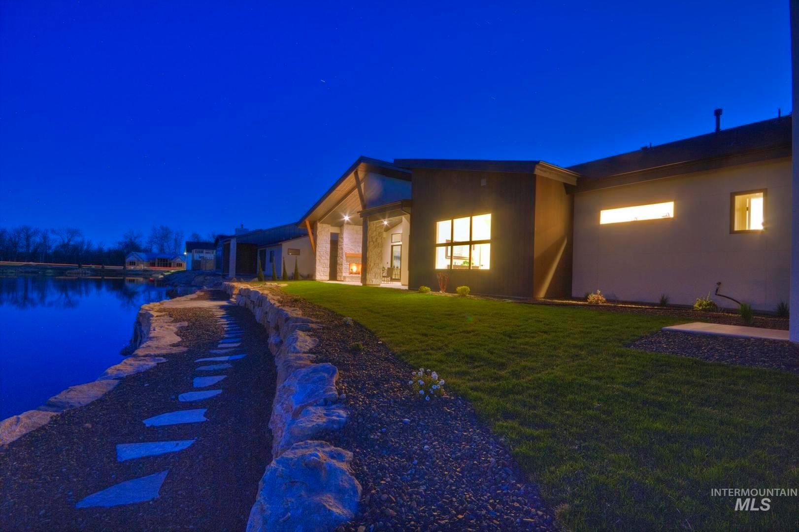 473 Joy Avenue Middleton. Middleton, ID 83644