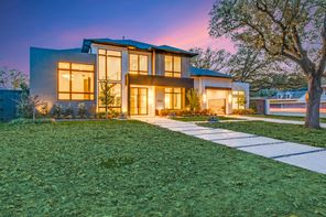 6006 Meadow Crest Drive Ron Davis Custom (Plan Unknown)