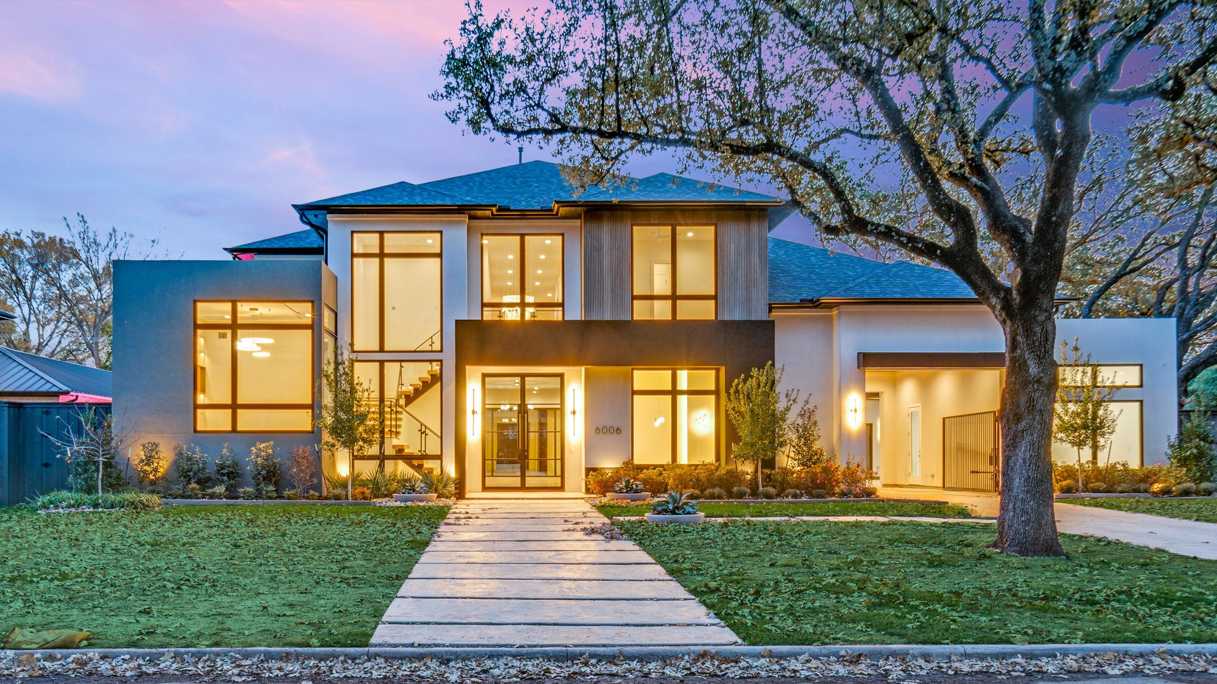 Preston Hollow por Ron Davis Custom Homes en Dallas Texas