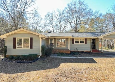 Plan 16 - Yellowstone Farms: Cumming, Georgia - SR Homes