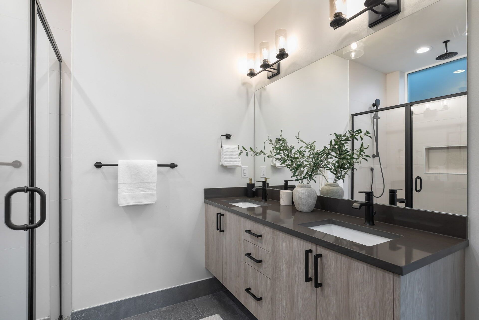 6514 23 Rd Avenue Northeast Seattle. Seattle, WA 98115