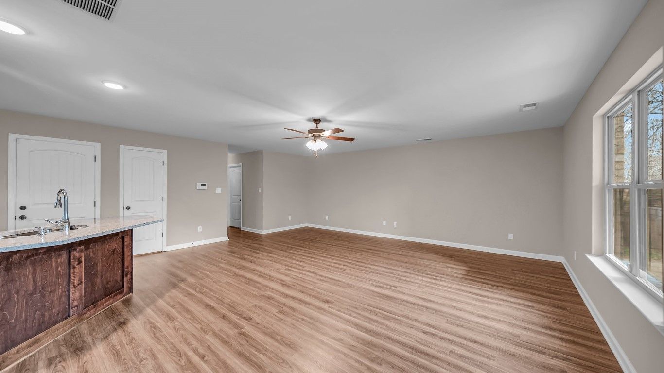 Crosswynd - Medina, TN