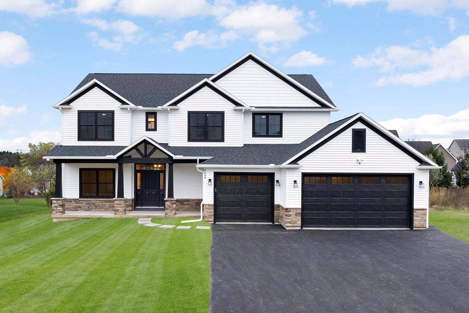 casa en Mark Antony Homes por Mark Antony Homes