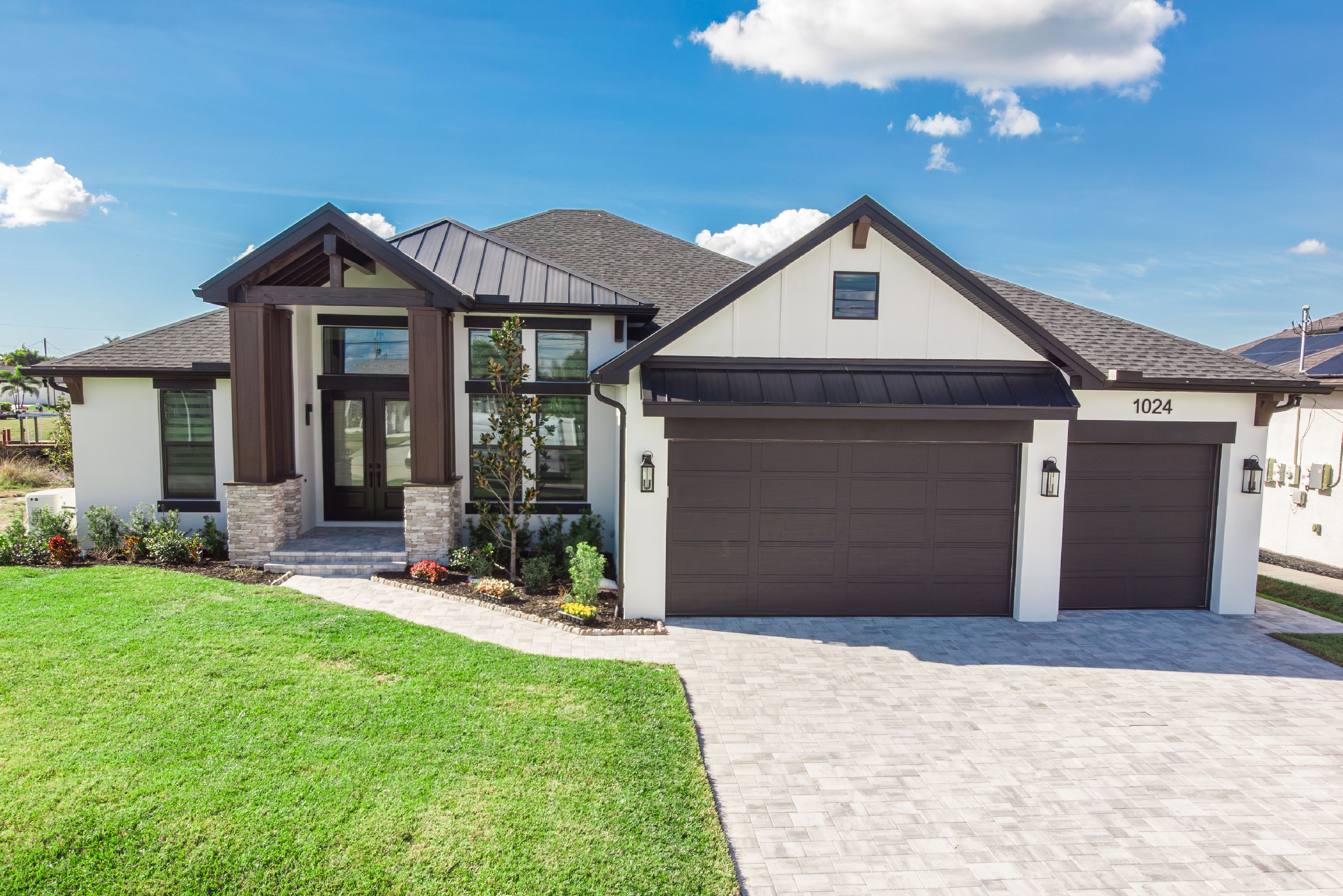 casa en Ramos Builders, Inc. por Ramos Builders, Inc.