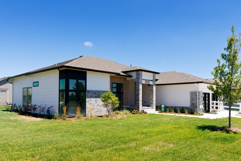 casa en The Estates At Wandering Oaks por Paul Gray Homes