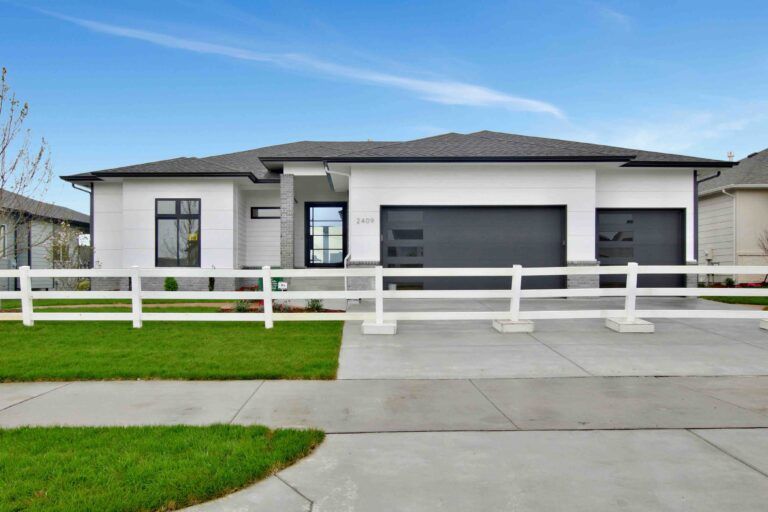 casa en The Estates At Wandering Oaks por Paul Gray Homes