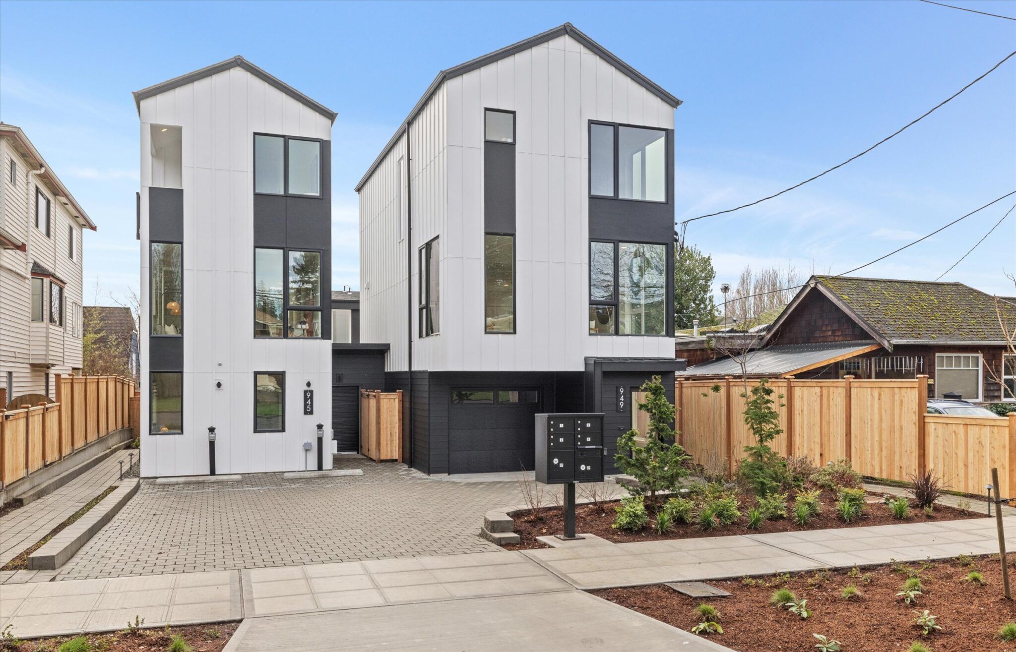 West Woodland Ballard por Mirra Homes, LLC en Seattle-Bellevue Washington