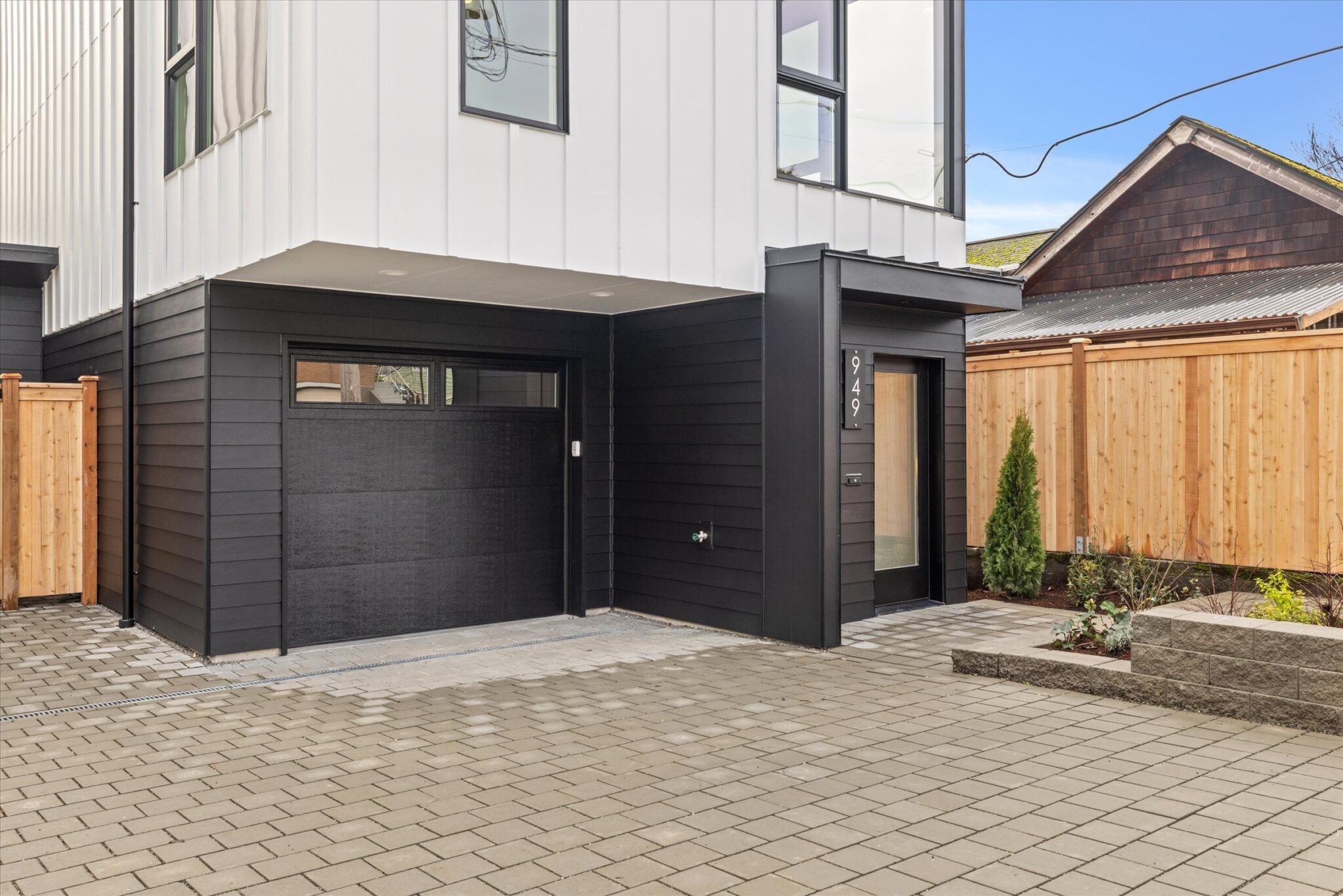 West Woodland Ballard por Mirra Homes, LLC en Seattle-Bellevue Washington