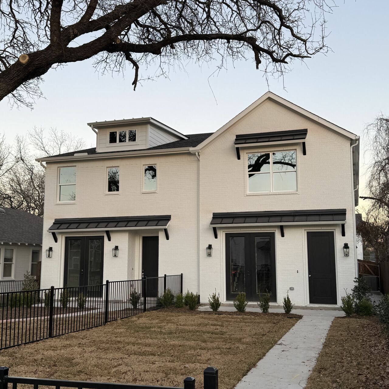 casa en River District por Village Homes