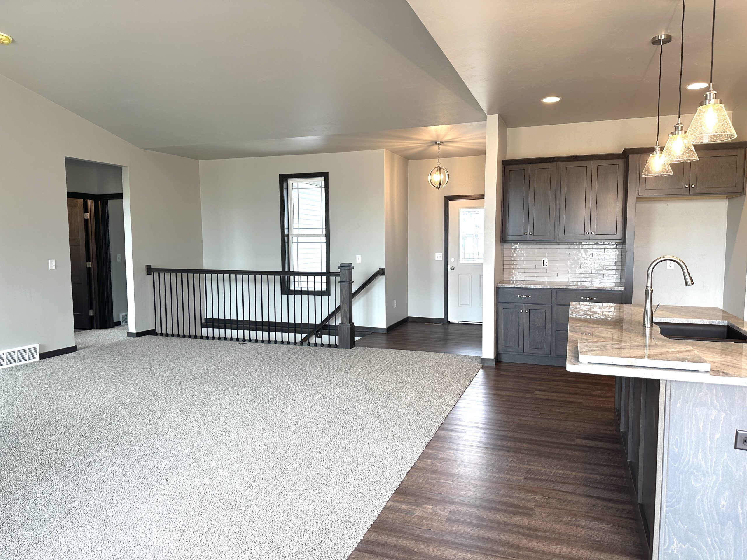 2188 Creeksedge Cir. Ashwaubenon, WI 54115