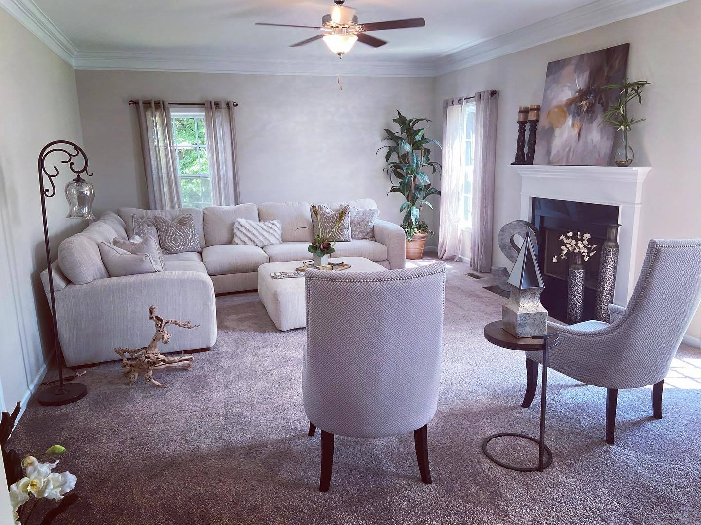 Manor IN The Foothills