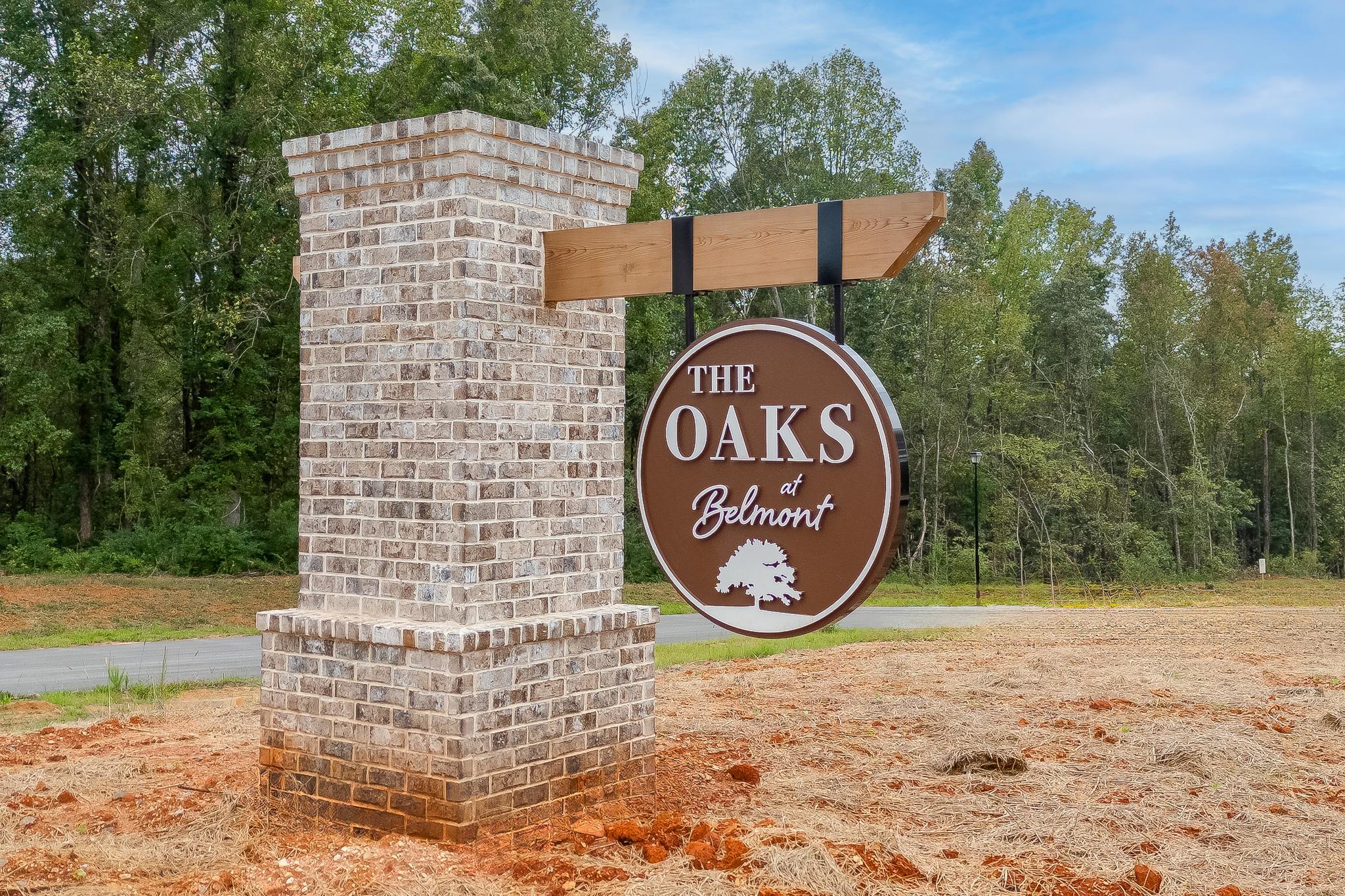 casa en The Oaks At Belmont por Nash Properties, Inc.