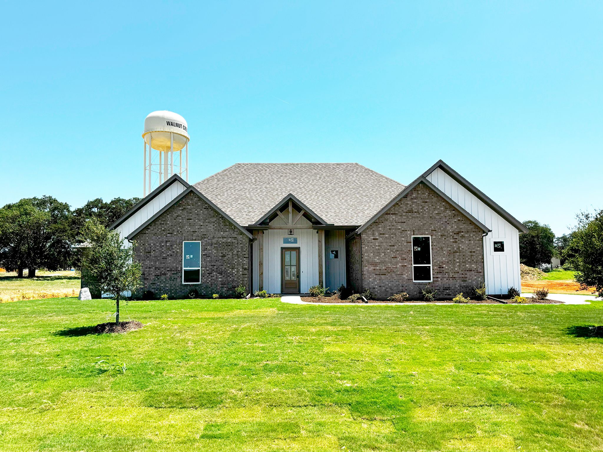 casa en Mcbee Homes 1005 Ronnie CT por McBee Homes