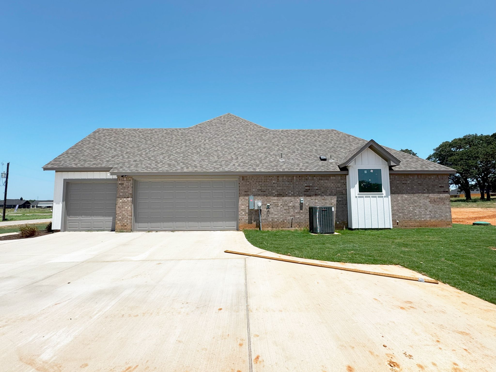 casa en Mcbee Homes 1005 Ronnie CT por McBee Homes